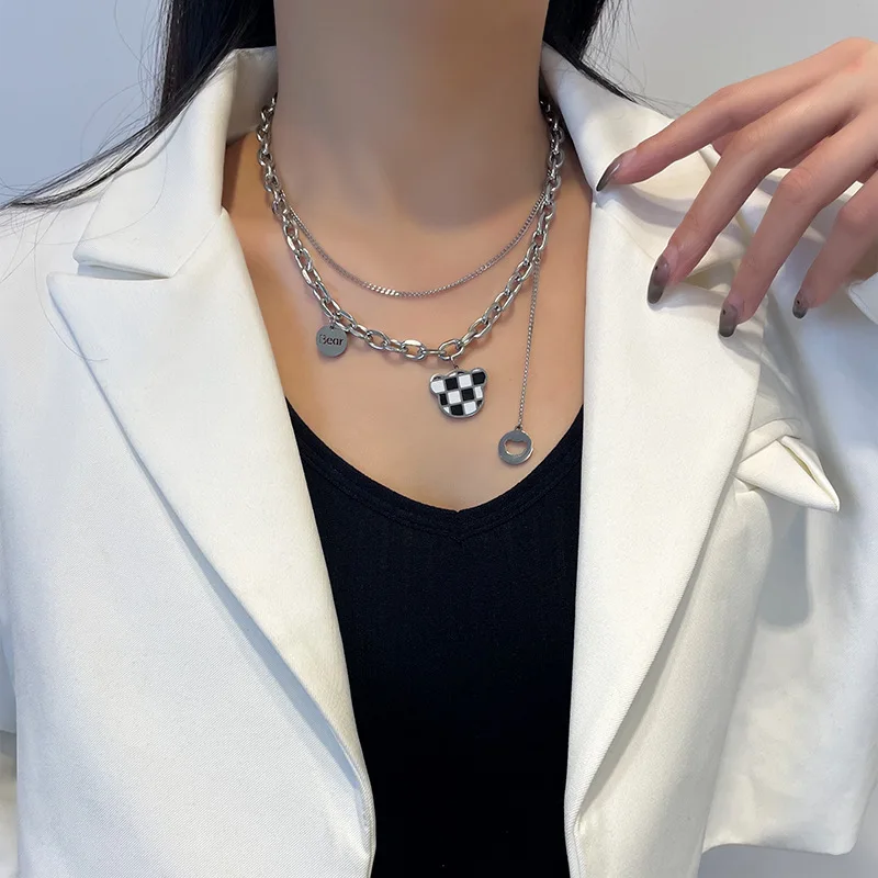 

Black And White Checkerboard Bear Girl Necklace, Titanium Steel Design Sense Hip Hop Double Layer Does Not Fade Collarbone Chain