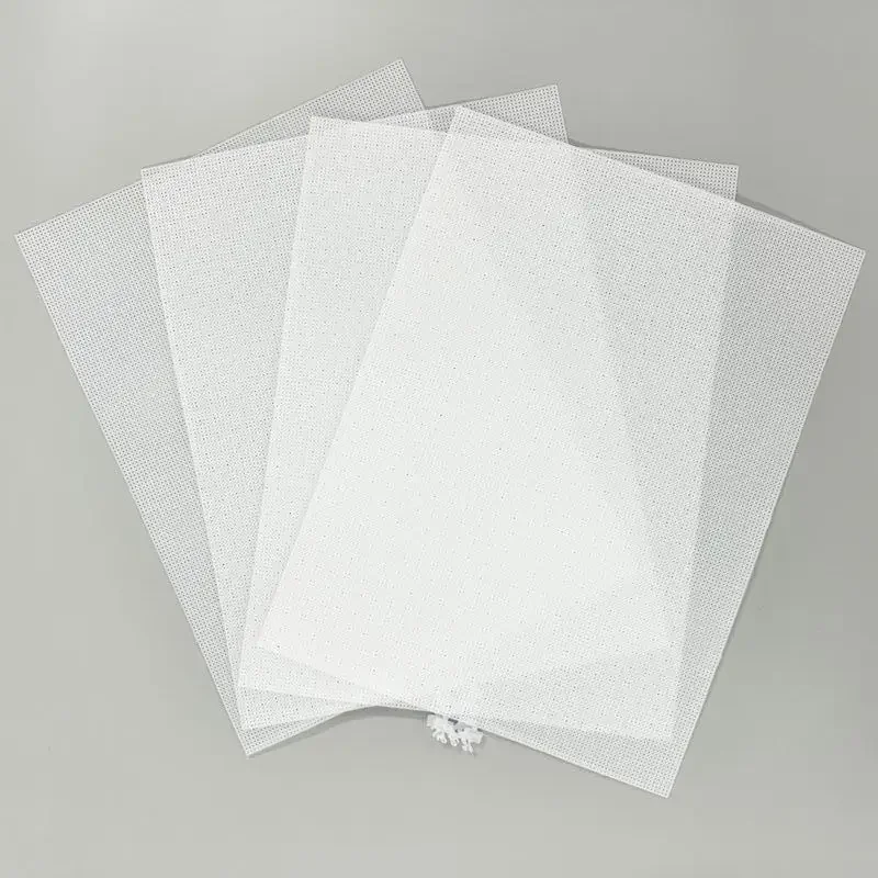 Прозрачный пластиковый холст