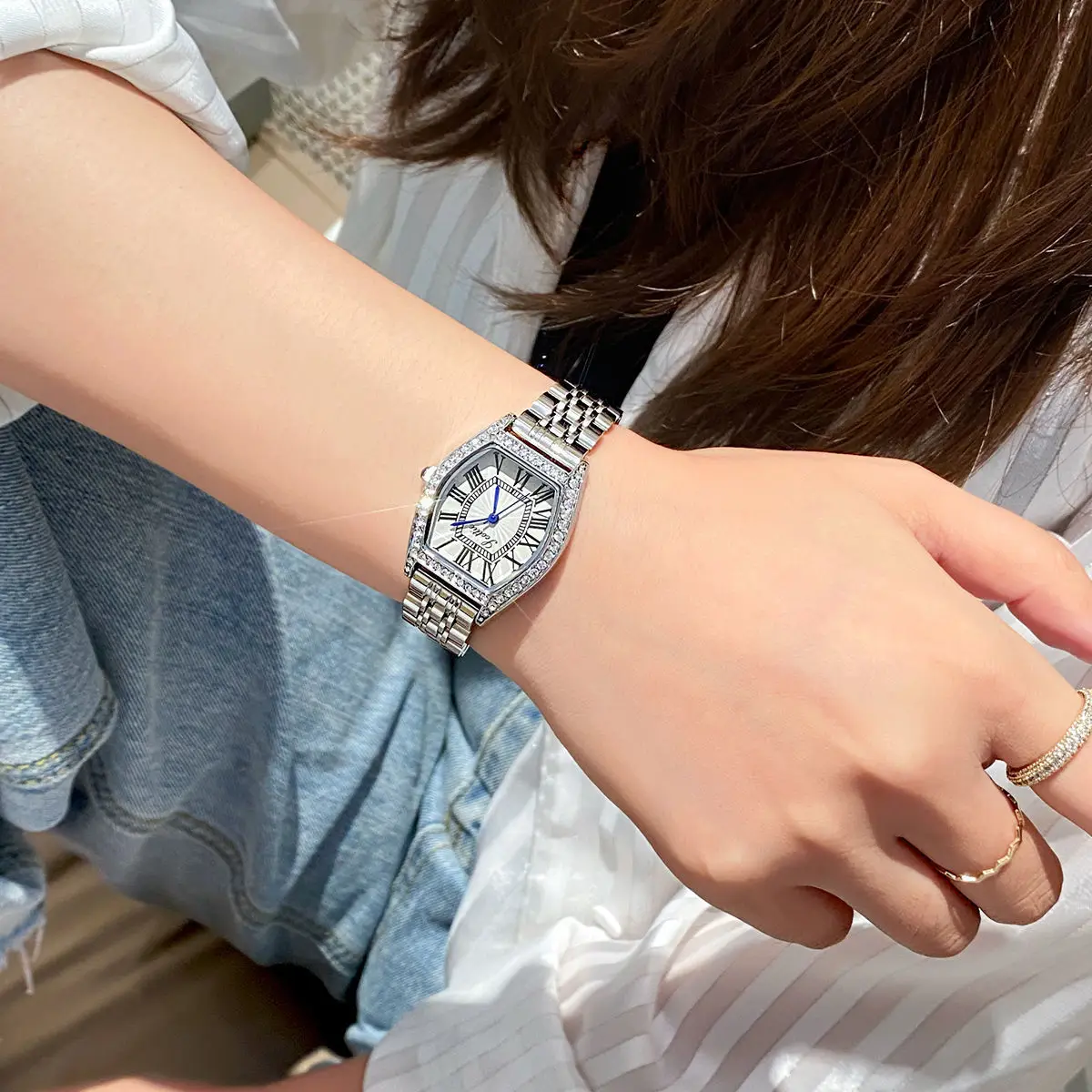 Brand New Watch Women's High-end Temperament Watch Summer Net Red Light Luxury Ladies Genuine Simple Watch enlarge