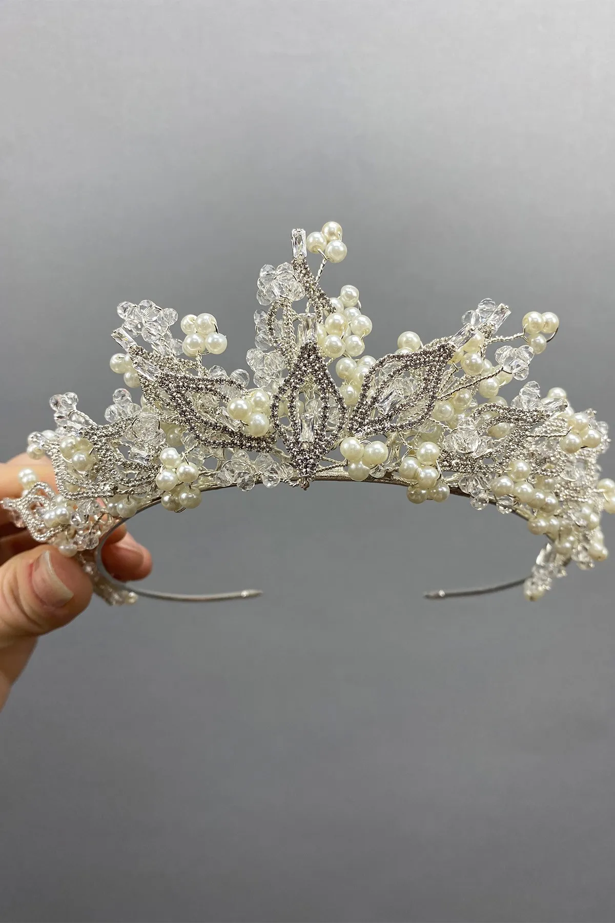 

Pearly Venus Zircon Bridal Crown