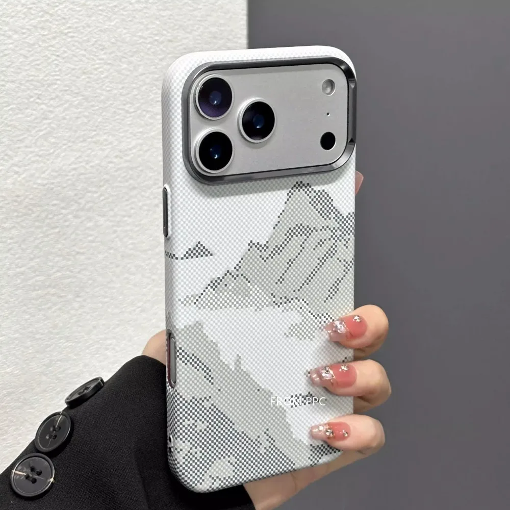 Фото Магнитный чехол Snow Mountain для iPhone 17 Pro Max, твердые магниты из углеродного волокна для ПК в задней крышке, металлический защитный корпус для объектива камеры №1