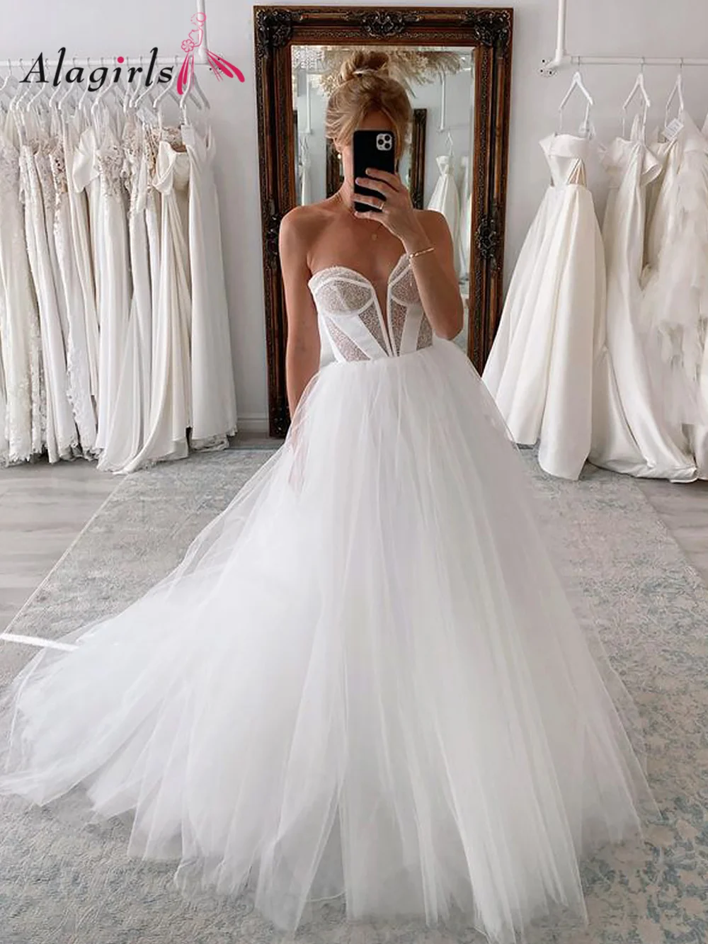 

2023 Sweetheart Neck Beach Wedding Dress Elegant Sleeveless Tulle Ball Gown For Bride Sexy Illusion Bridal Dress Vestidos Novia