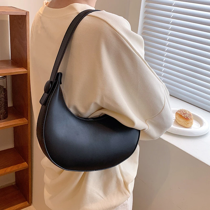 

2022 Fashion Armpit Bags for Women Cute Half Crescent Bag Leather PU Purses and Handbags Designer Shoulder Bag Small Hand Bag