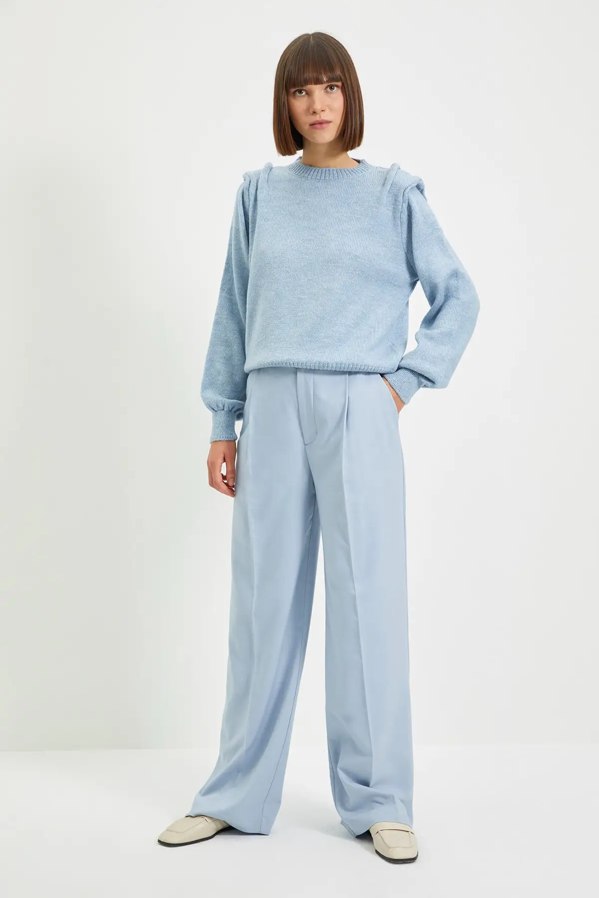 

Trendyol Shoulder Detail Knitwear Sweater TWOAW22KZ0483