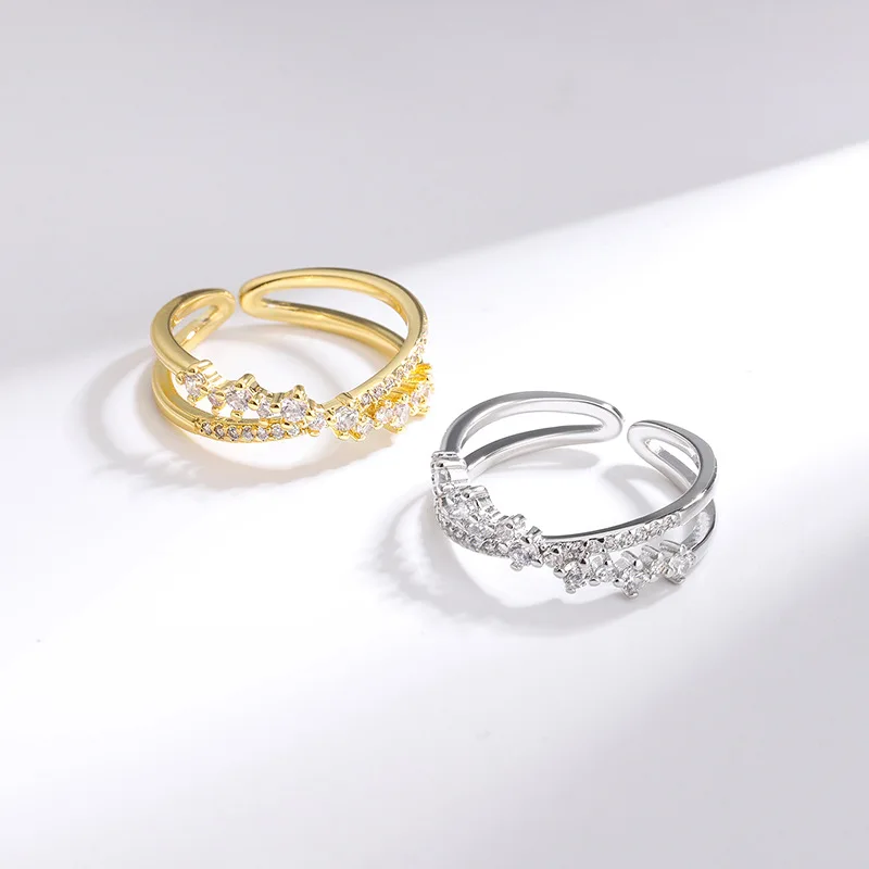 Женское Открытое кольцо из серебра 925 пробы с цирконом