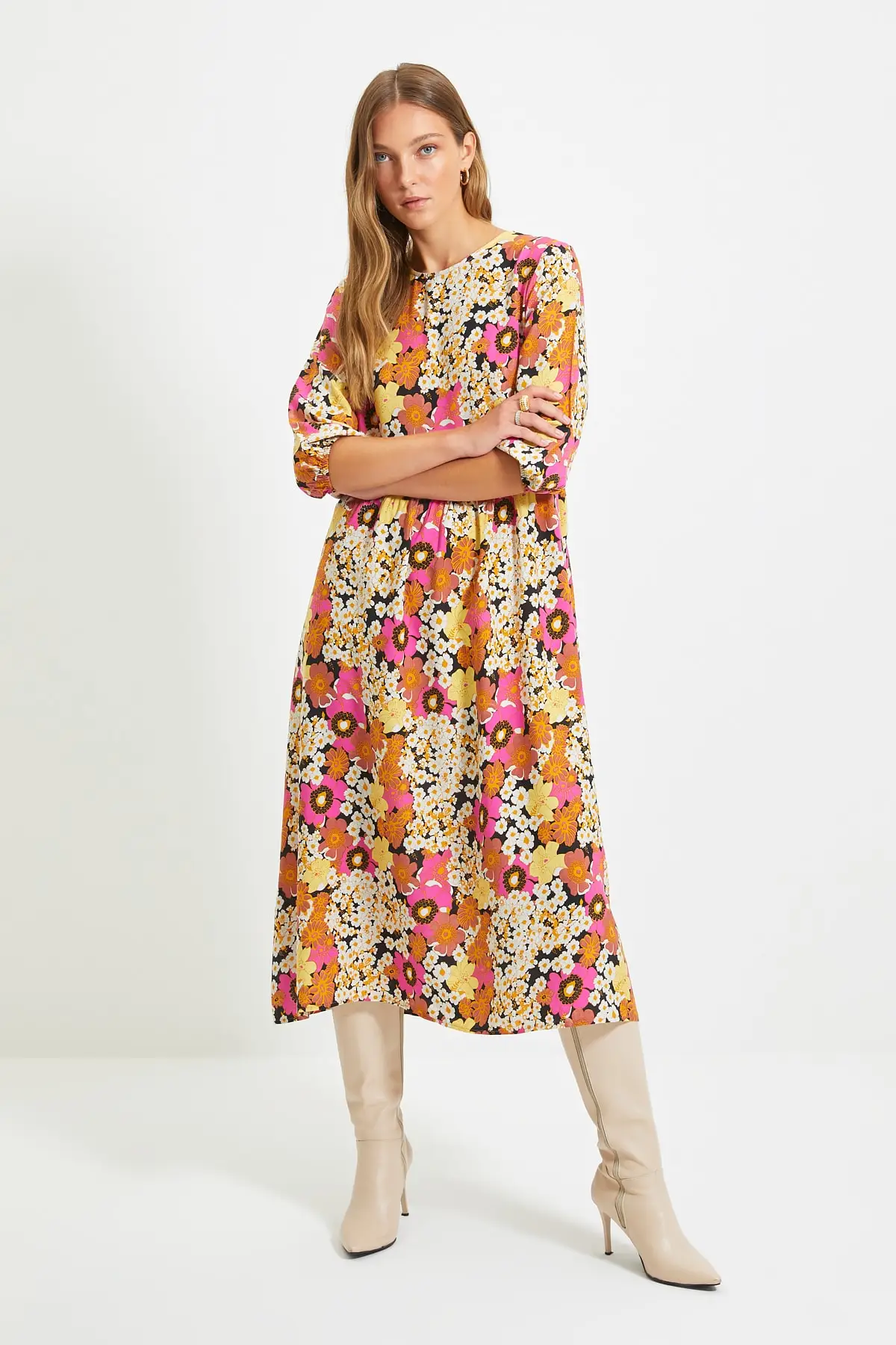 

Trendyol Flower Decorated Dress TWOAW22EL0574