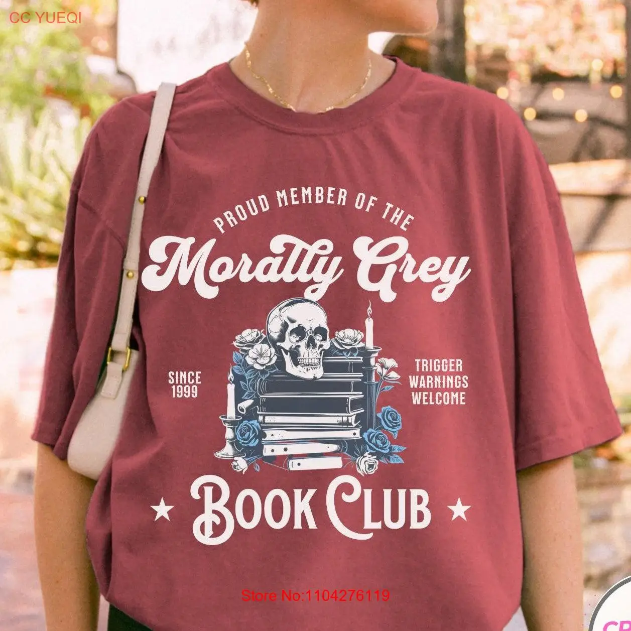 Morally Grey Book Club Комфортные цвета Футболка Темный романтический круглый вырез