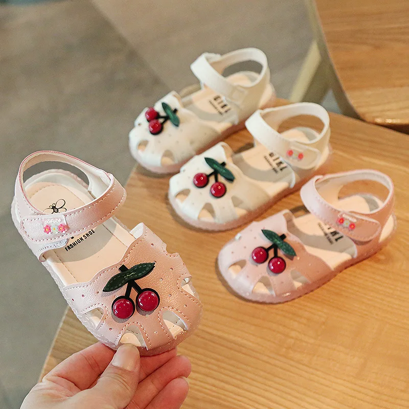 2023 Summer New Baby Walking Shoes Girl Sandals Cute Little Cherry Baby Shoes Soft Sole Children's Shoes