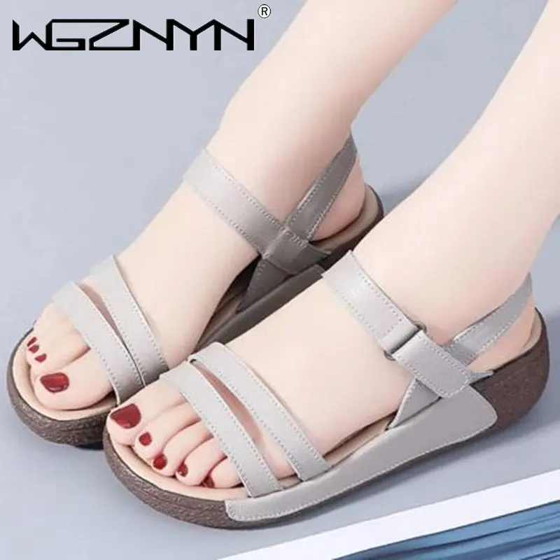 

Сандалии женские из спилковой кожи, босоножки на танкетке на высоком каблуке, модные босоножки из натуральной кожи на плоской подошве, пляжные тапочки, лето