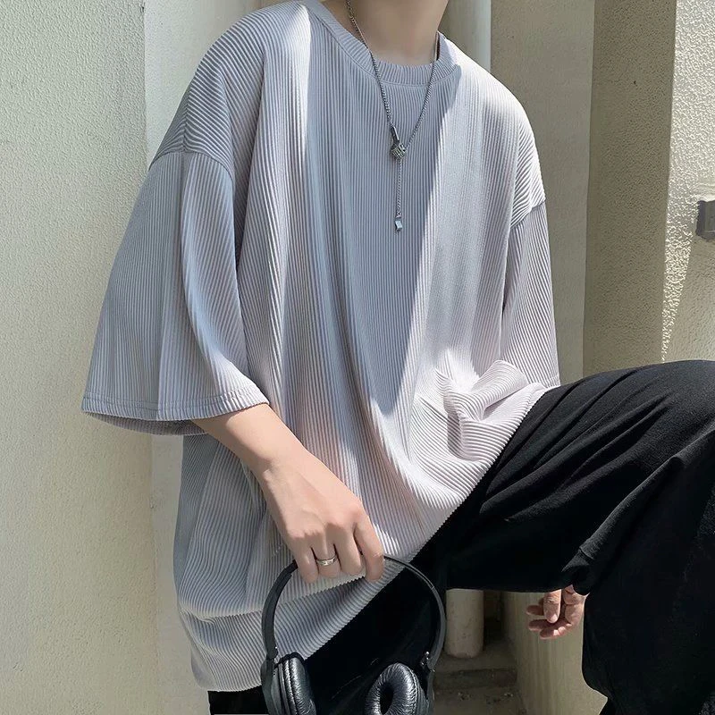 

Ice Silk T Shirt Men Fashion Pleated Striped Short Sleeve Tops 2022 Summer Harajuku Causal Oversized Korean Clothing Streetwear