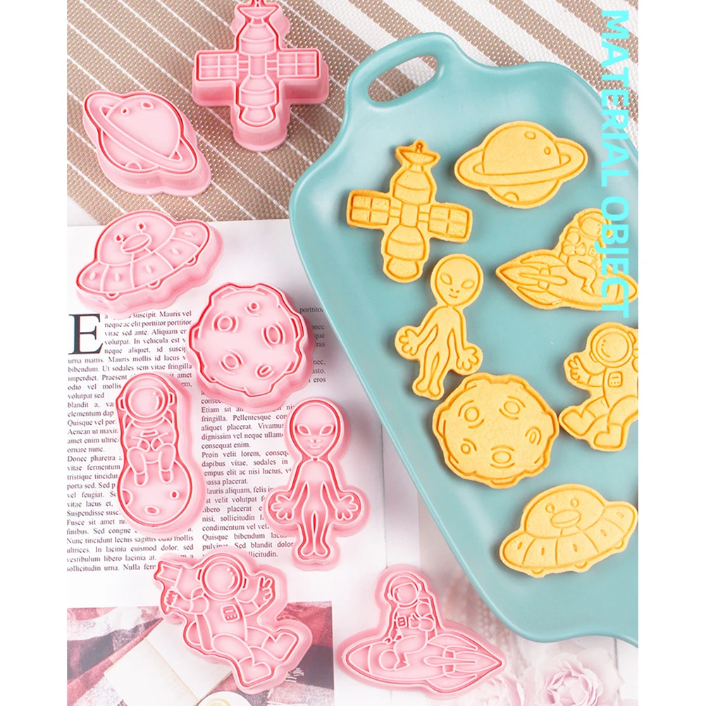 

3D Biscuit Mold Astronaut Cookie Cutters Set Plastic Biscuits Cutter Molds Biscuit Press Stamp Molds Cookie Stamp Fondant Cutter