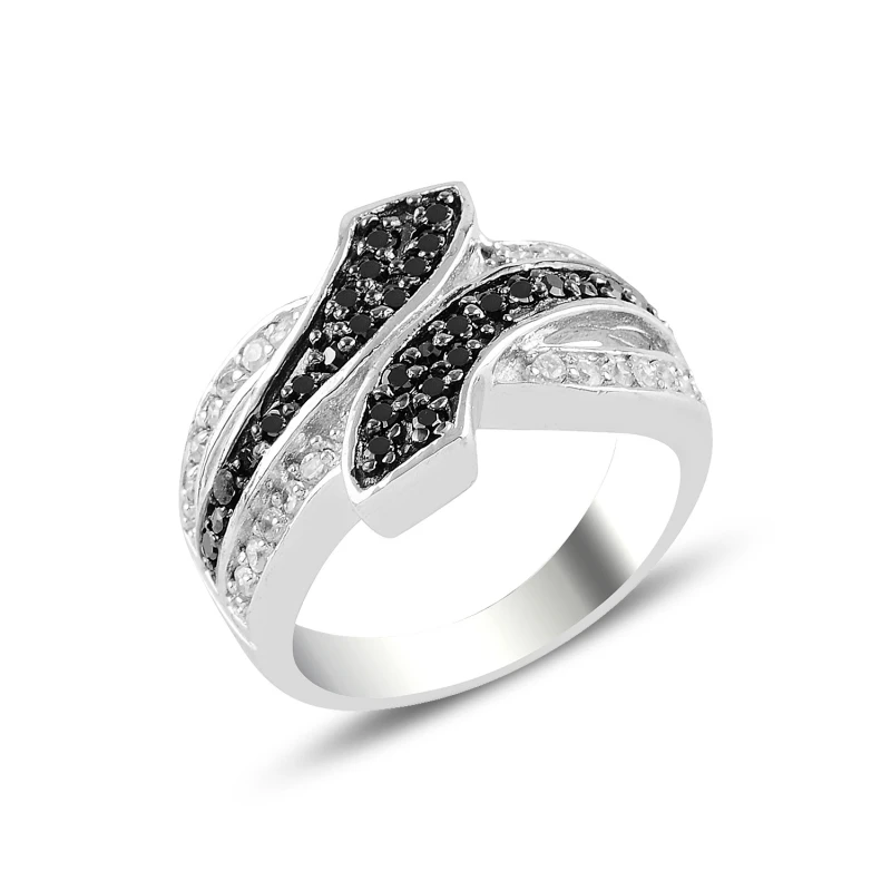 

Серебряное кольцо с фианитом