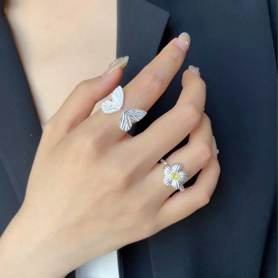 Сладкое кольцо-бабочка. Уникальный нишевый дизайн в виде листа. Простое кольцо с