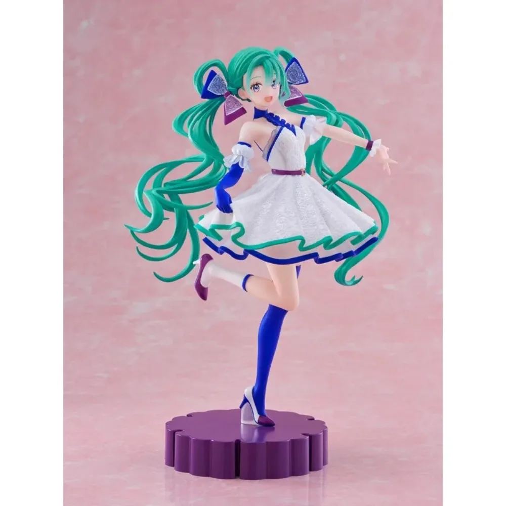 Фото В наличии: Оригинальные фигурки FuRyu Piapro Characters Hatsune Miku Tenitol Tenitol Neo Tokyo Series Idol, 22 см, модель-игрушка, подарок №2