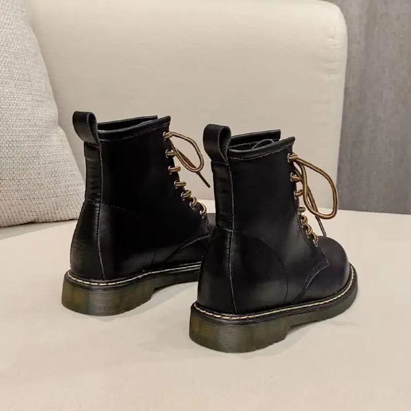 Winter Women Ankle Boots Black White Platform 2022 Fashion Autumn Warm Fur Motorcycle Non-slip Waterproof Female Shoes Chunky Bo