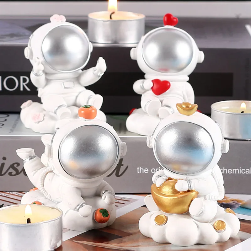 

Силиконовая форма в виде астронавта, декоративная мультяшная Милая силиконовая форма для ароматерапии, свечи, мусса, торта, декоративные си...