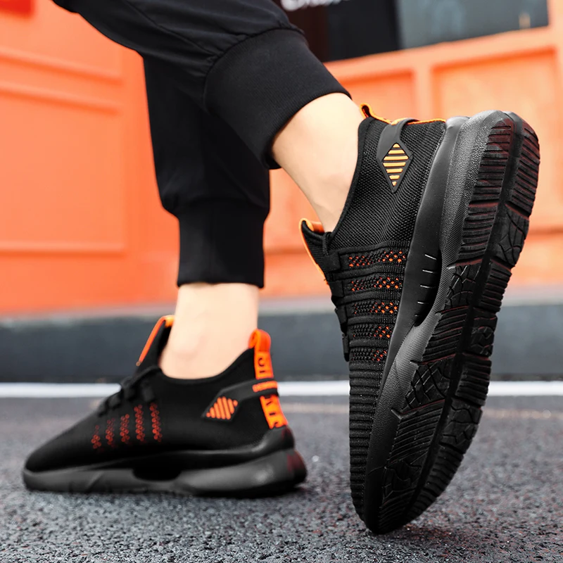 Breathable Men Skateboarding Shoes Thick Sole Sneakers Zapatillas Hombre Male Sport Shoes Rubber Comfortable Mens Flat Boots New