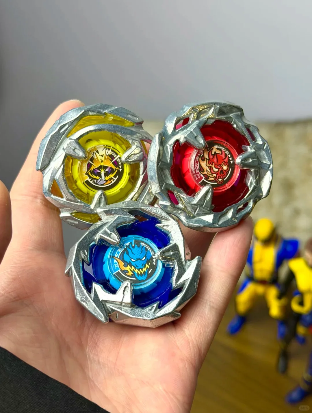 Фото Оригинальный волчок TOMY Beyblade X Burst BXG Series для соревнований, коллекционная аниме-игрушка, подарок №3