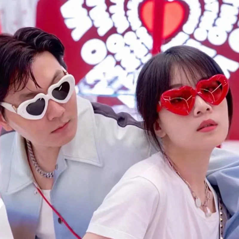 

Новинка 2022, модные солнцезащитные очки в форме сердца, темпераментные пластиковые очки, индивидуальные персиковые фотообои для женщин