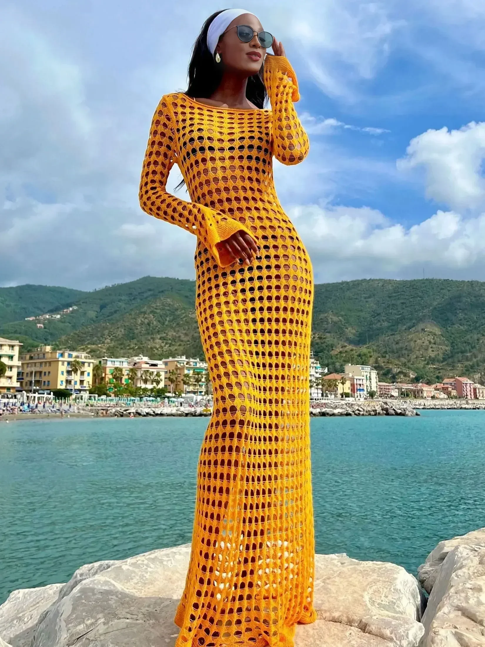 2024 женское осеннее сексуальное полое платье с расклешенными рукавами и круглым