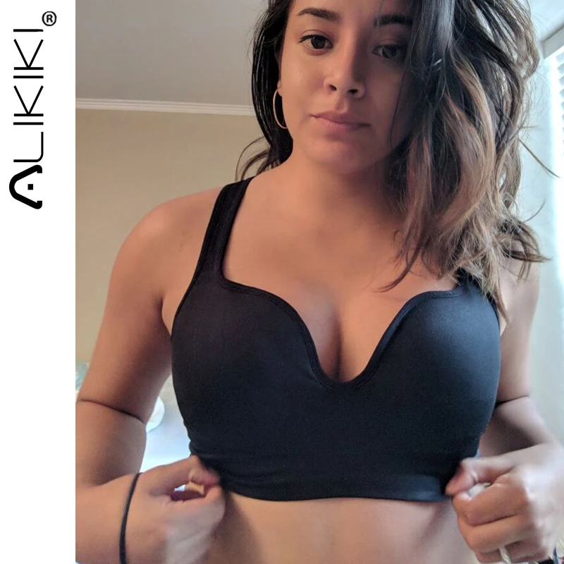 Бюстгальтер женский удлиненный бесшовный с чашками пуш-ап |