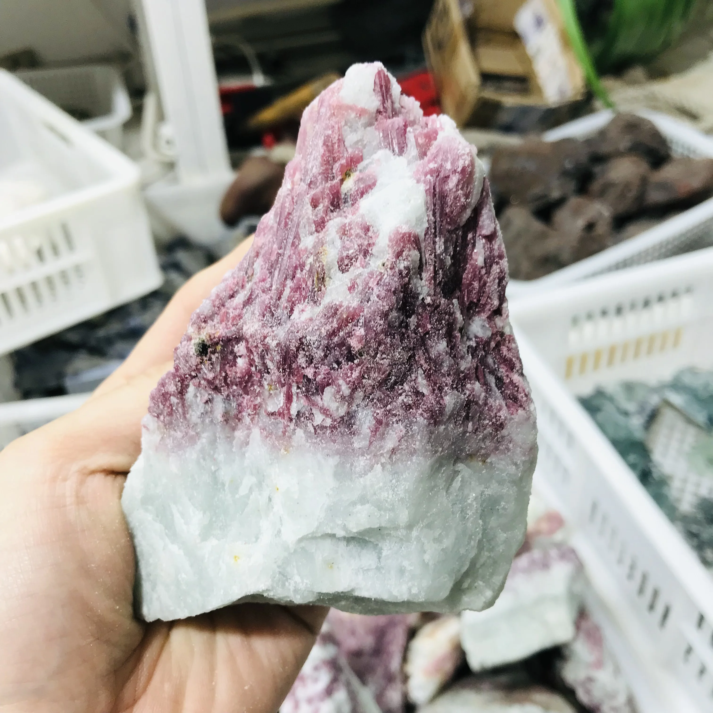 

Natural Red Tourmaline Rough Stone, Crystal Energy Healing Therapy For Health Care, Home Office Decoration Mineral Reiki Ornamen