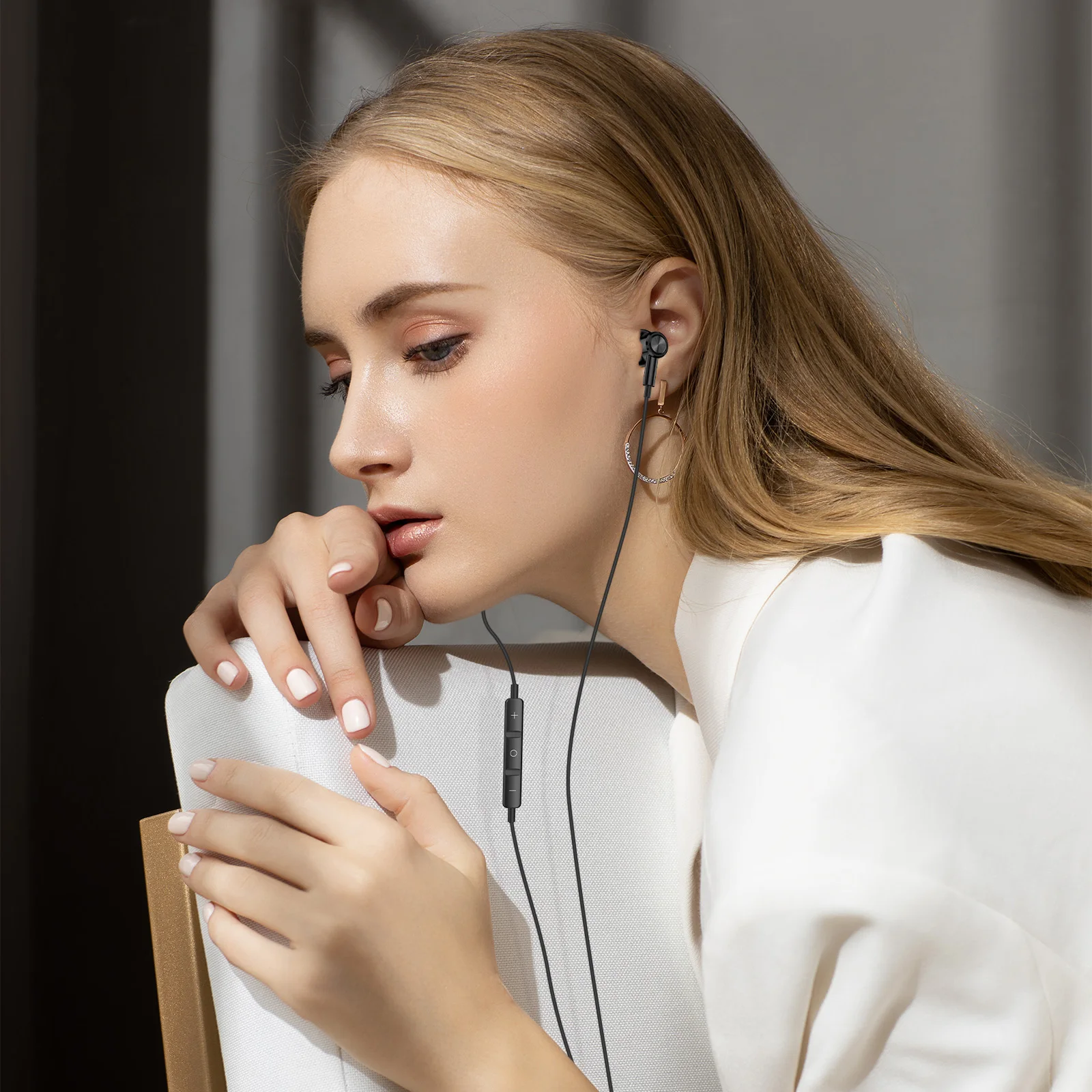 Наушники USB-C с микрофоном, HiFi, магнитные, проводные, игровые, Type-C, 90 °   Угловые L-образные наушники-вкладыши для iPhone и Samsung (art.: 3920da9702ce0) - 3920da9702ce0