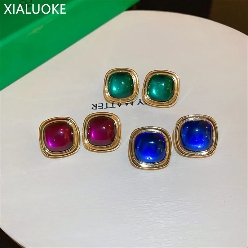 

XIALUOKE Geometric Square Resin Stud Earrings For Women Minimalist Elegant Temperament Earrings Weddings Travel Jewelry 2022