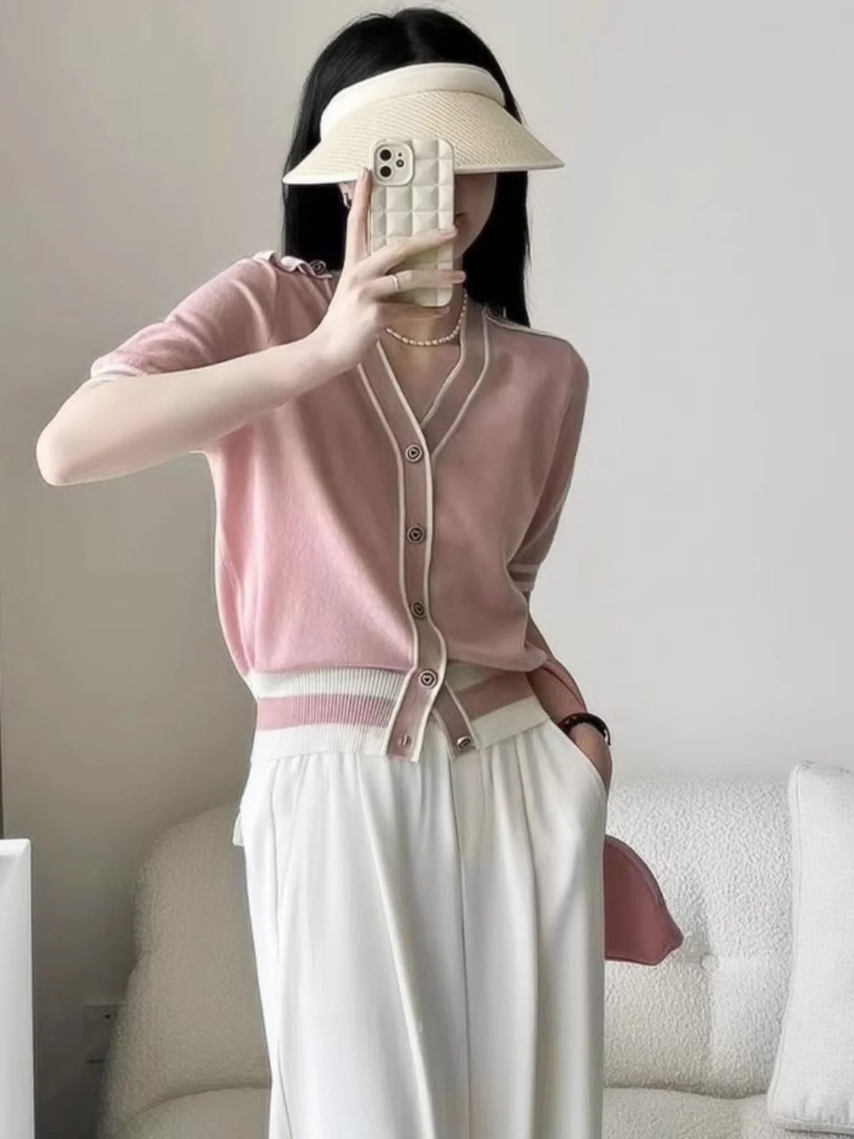 Graceful V-neck Contrast Color Patchwork Short sleeve Ice Silk Knit Summer New Temperament Chic Age Reducing Western Sle Top