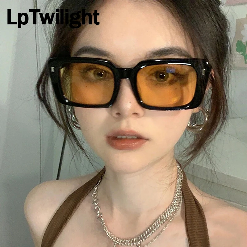 

Очки солнцезащитные женские квадратные с заклепками, винтажные брендовые дизайнерские зеркальные солнечные очки в ретро стиле, с заклепка...