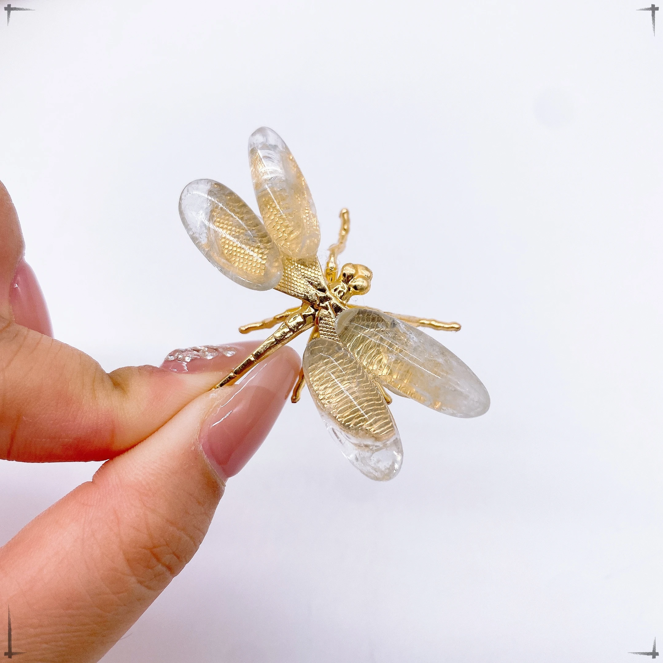 

Фигурка стрекоза из кварца