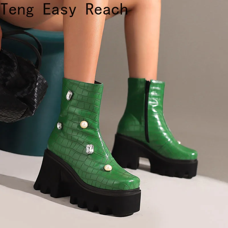 

2022 Brand New Fashion Design Autumn Motorcycle Boots Women Punk High Heels Mid Calf Boots Goth Street Winter Shoes black Woman