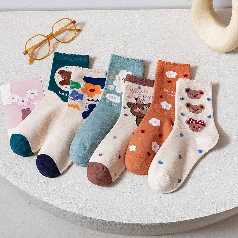 

New socks female personality cartoon flowers ladies mid-tube socks college style fashion trend cotton socks