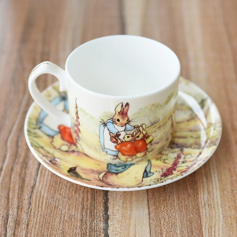 

250ml European Bone China Coffee Cup Saucer Cartoon Lovable Rabbit Red Tea Milk Cup English Afternoon Tea Set Creative Gifts