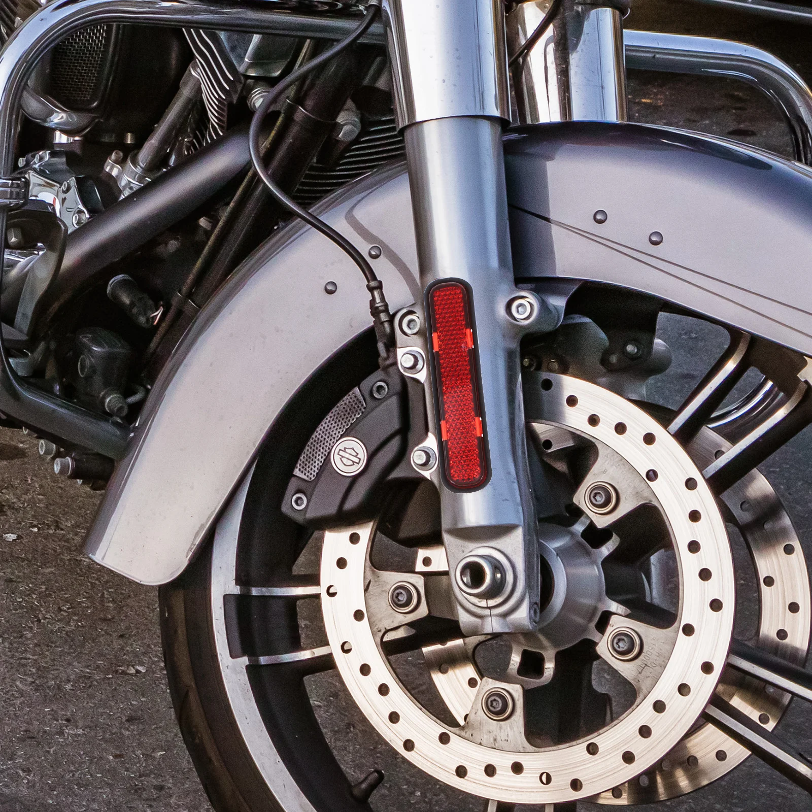 

Отражатели, подъездные ворота, почтовые ящики для прицепа, автомобильные ограждения, колеса для автомобиля