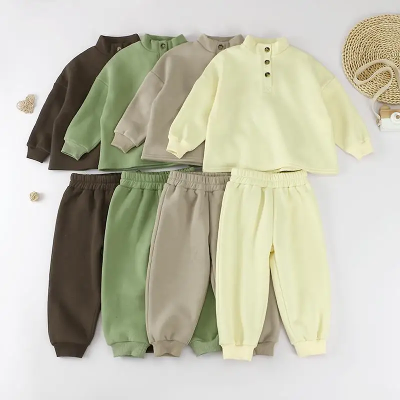 

New fleece warm long sleeved set for children aged 1-8 with button up collar casual sweater and two-piece pants set