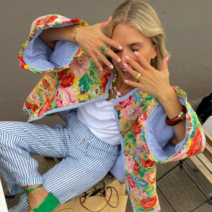 

Женская Стеганая куртка с цветочным принтом, свободная повседневная теплая куртка с длинным рукавом и карманами, осень 2023