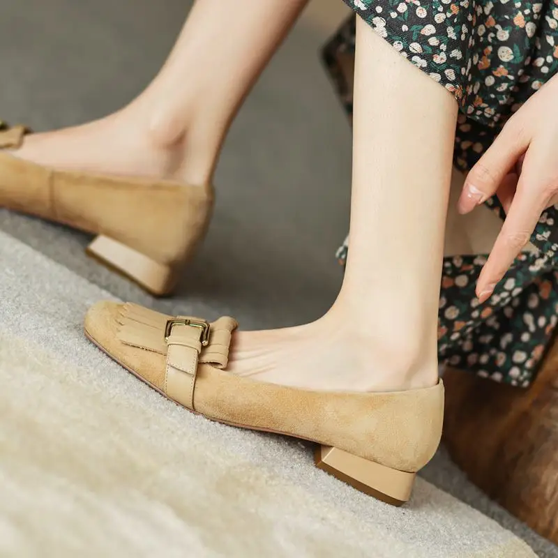 

Size 33-40 Tassels Design Soft Genuine Leather Low Heel Shoes Pure Colour Fashion Square Toe Women Heels Shoes Easy To Walk
