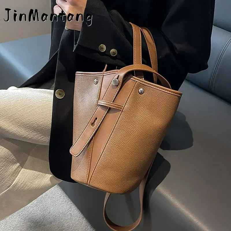 

Small Bucket Crossbody Bag with Short Handle for Women 2023 Winter Trend Vintage Designer Leather Handbags and Purses