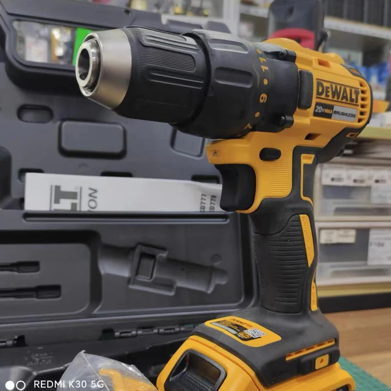 Компактная бесщеточная дрель Dewalt DCD777 20 в бесщеточный двигатель литиевая батарея