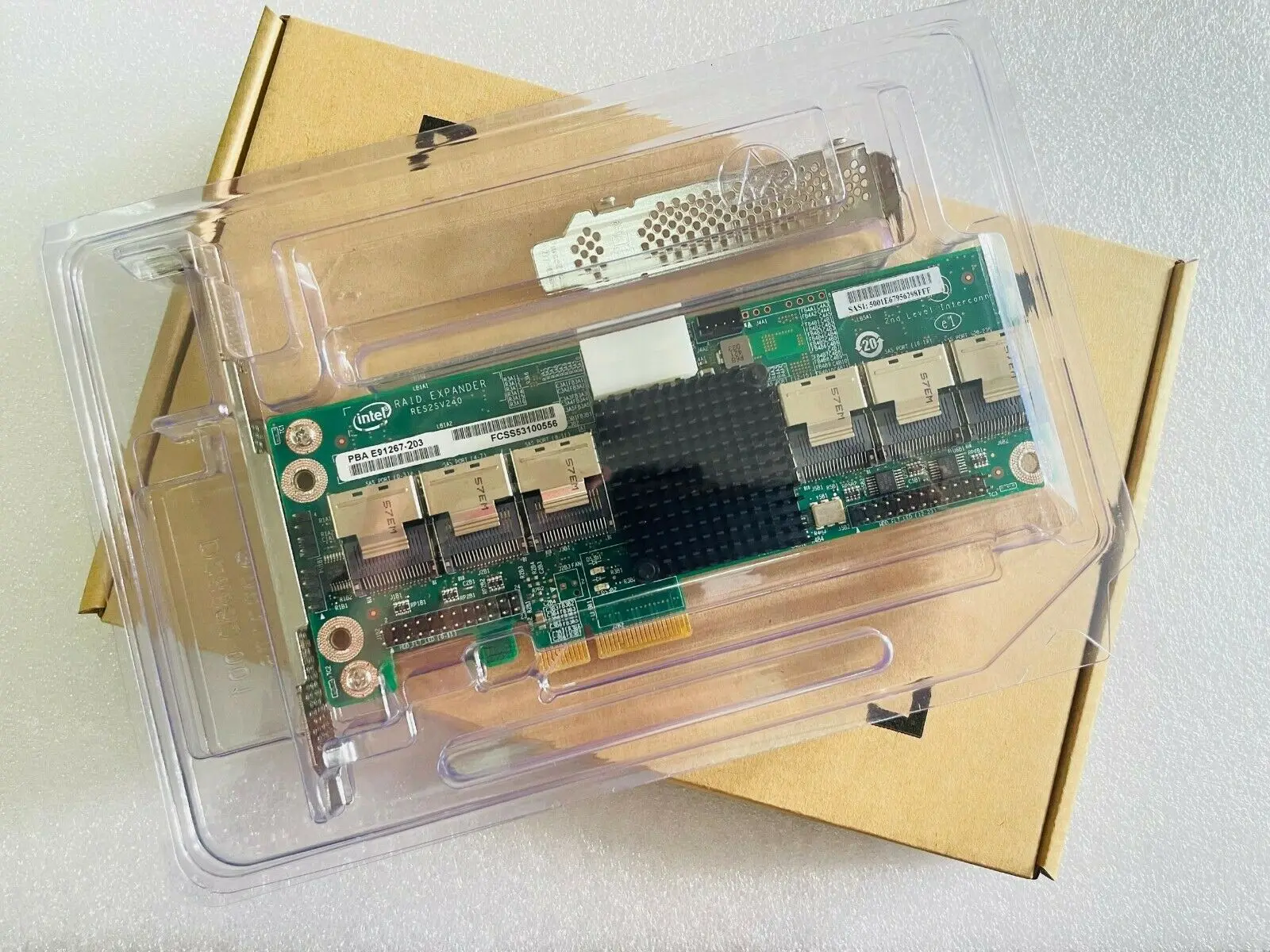 

RAID расширитель хранилища RES2SV240 E91267-203 SAS SATA 6 ГБ 24 порта для Intel