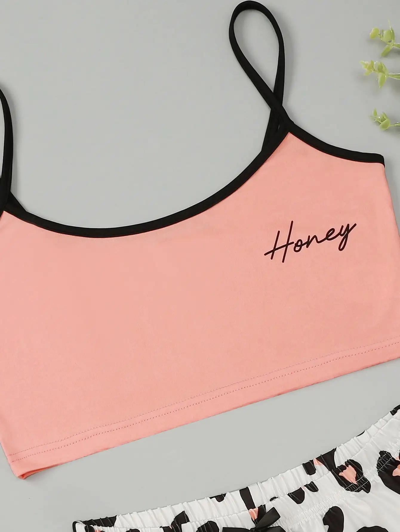 Monogram Print Halter Top and Leopard Print Bow Trim Shorts Home Wear  Pajama Suit Fashion Sexy Home Women's Underwear Pajamas