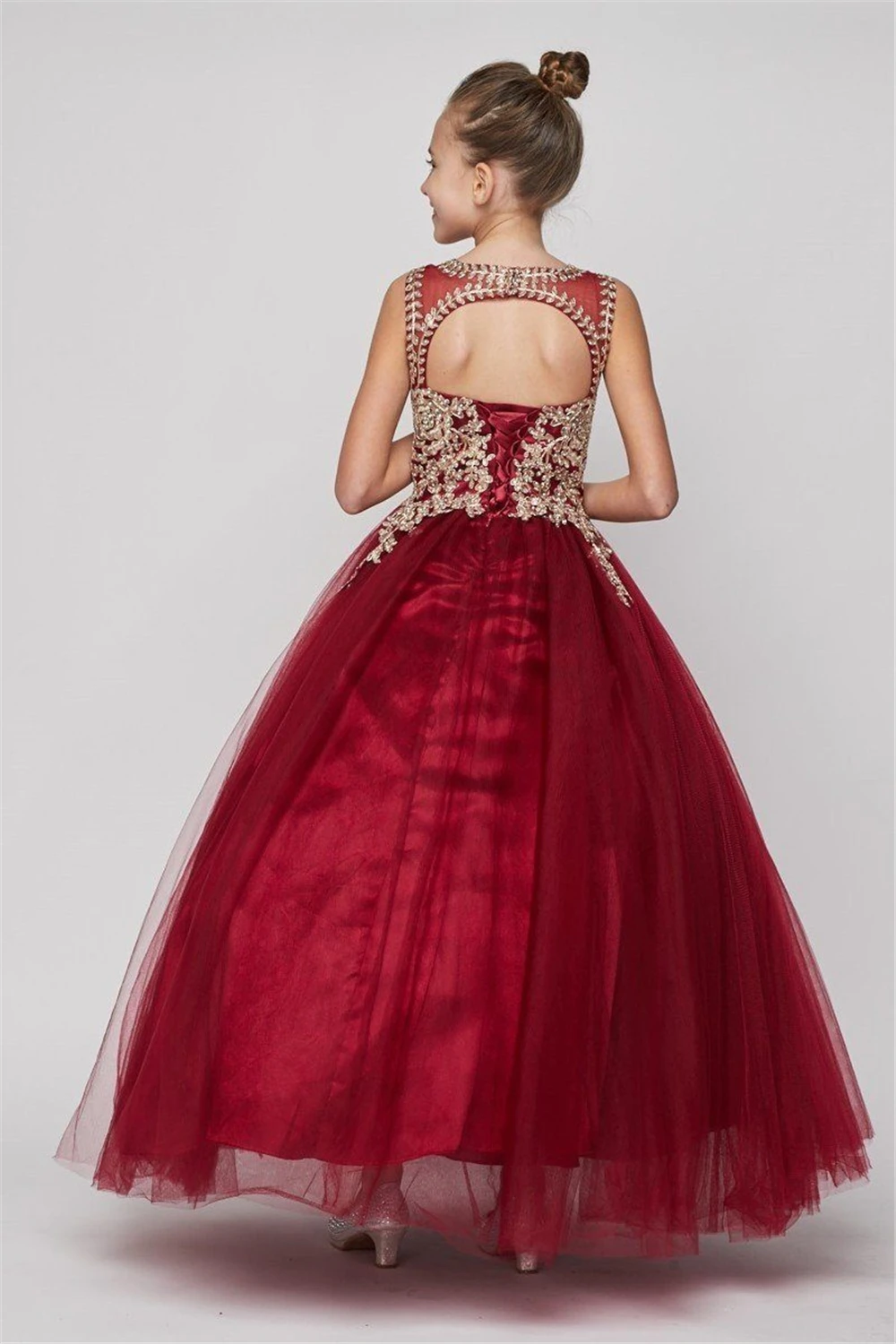 Платье с цветочным узором для девочек винно-красное золотой аппликацией из