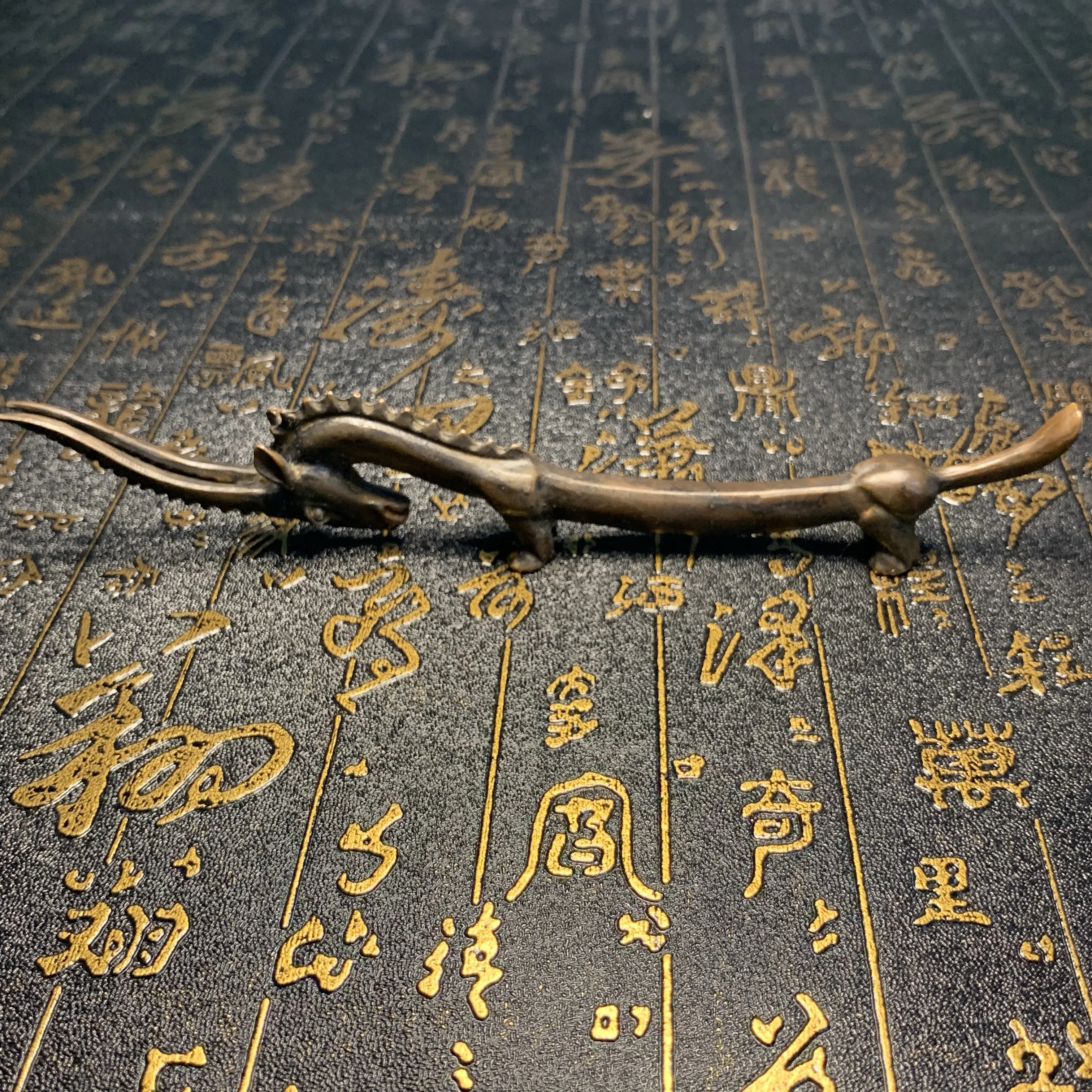 

Four treasures of the literary room, solid old copper antelope, small pen holder, pen holder, pen holder, tea ceremony, tea ar