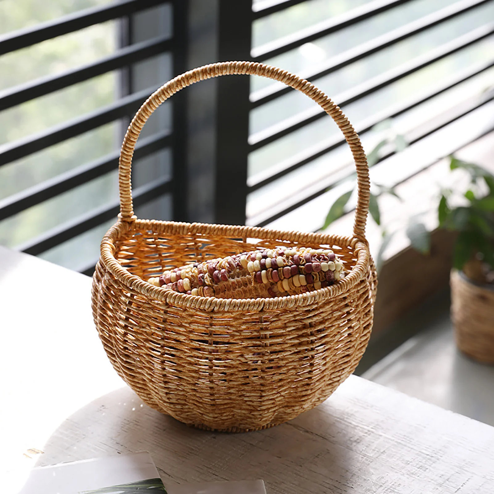 

Wall Mounted Flower Basket Woven Basket Handmade Woven Basket Natural Wicker Handed Storage Basket For Home Garden Wedding Wall
