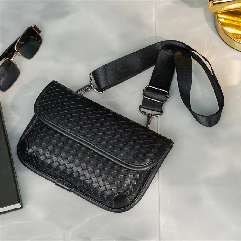 

Men's Bag 2022 New Embossed Woven Chest Bag Korean Men's Bag Women's Bag Casual Fashion Shoulder Bag Messenger Bag Backpack