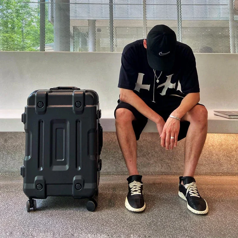 Персонализированный чемодан для мальчиков прочный 28-дюймовый бесшумный