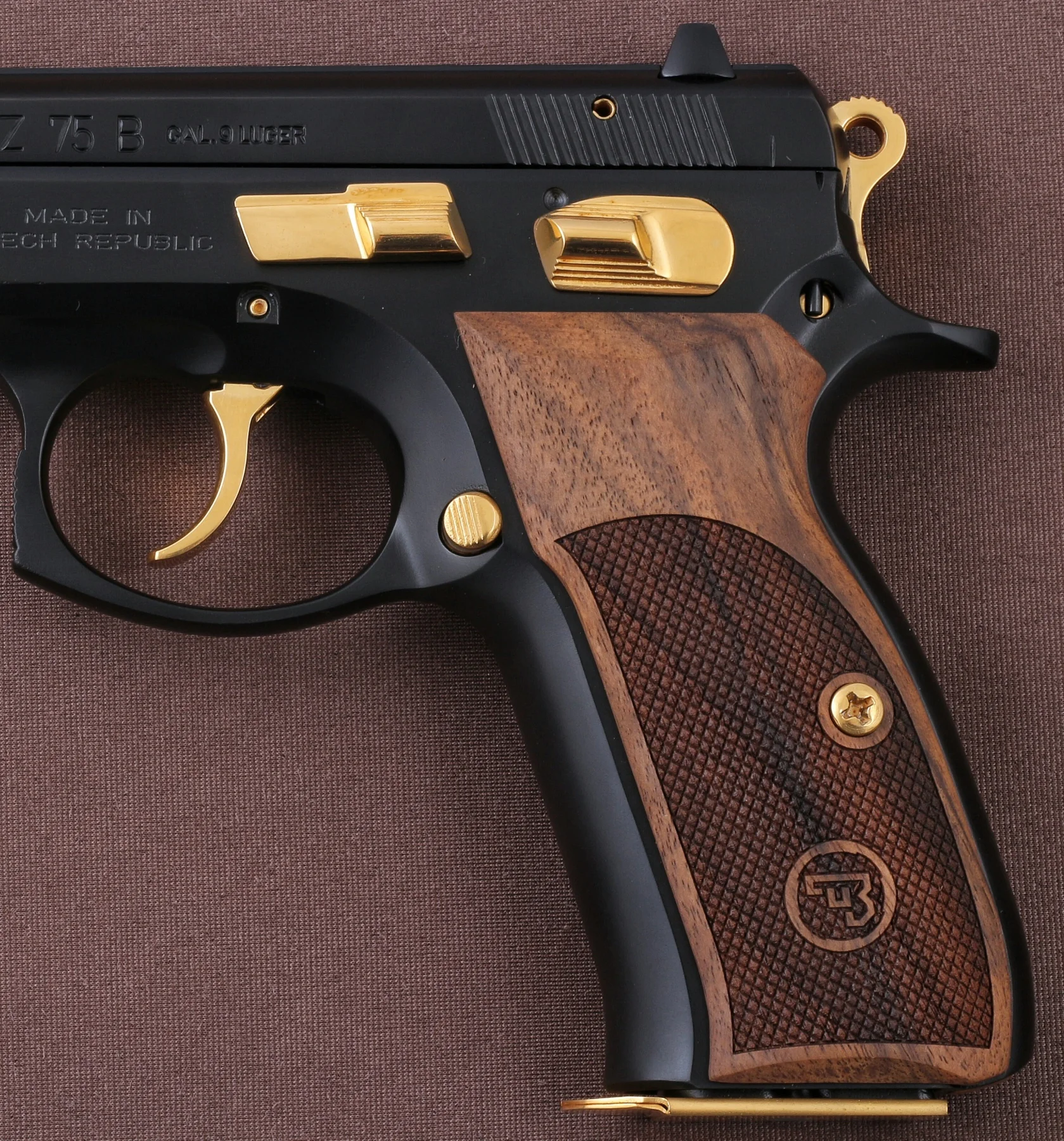 

Ksd Grips Cz 75B / 85B Walnut