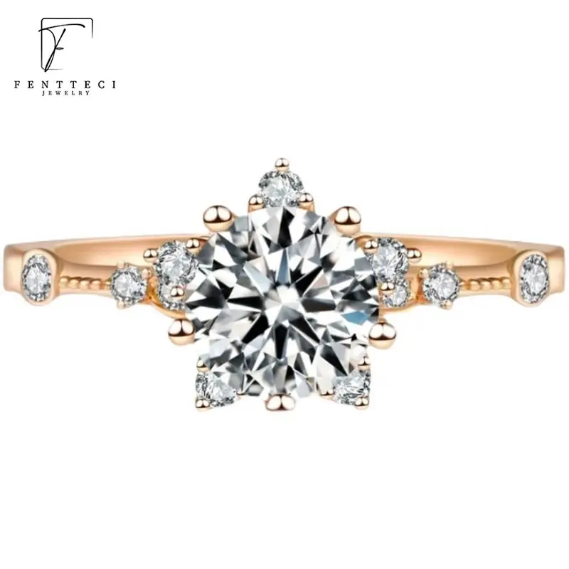 

Женское кольцо из серебра пробы с муассанитом