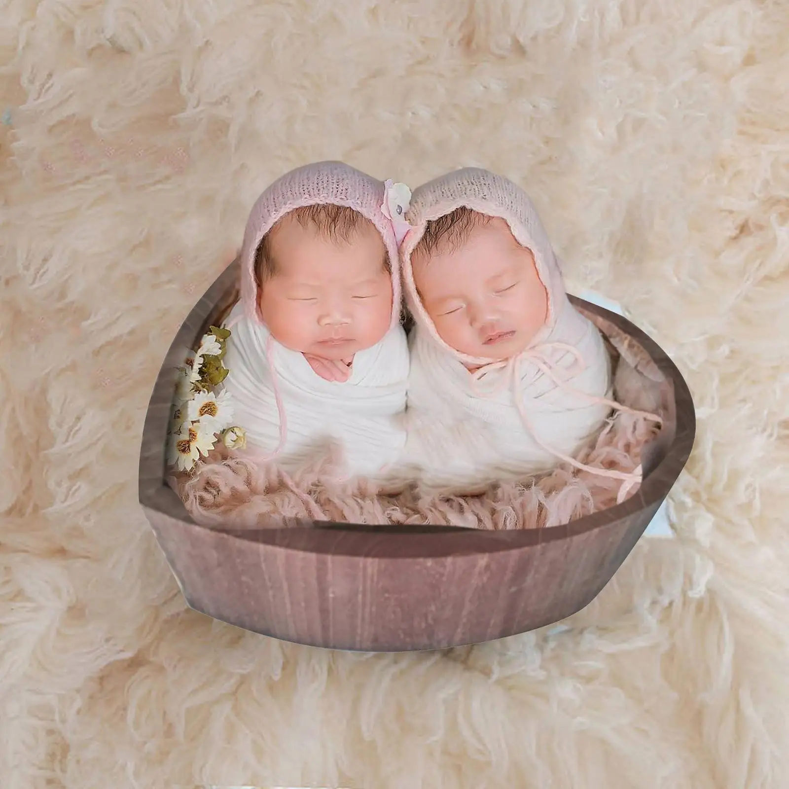 

Newborn Baby Photo Studio Props Wooden Bathtub Heart Shape Size 39x39x15cm Environmentally Friendly Material